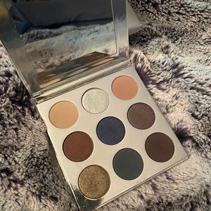 BNIB Kylie Cosmetics The Holiday 2016 Palette
